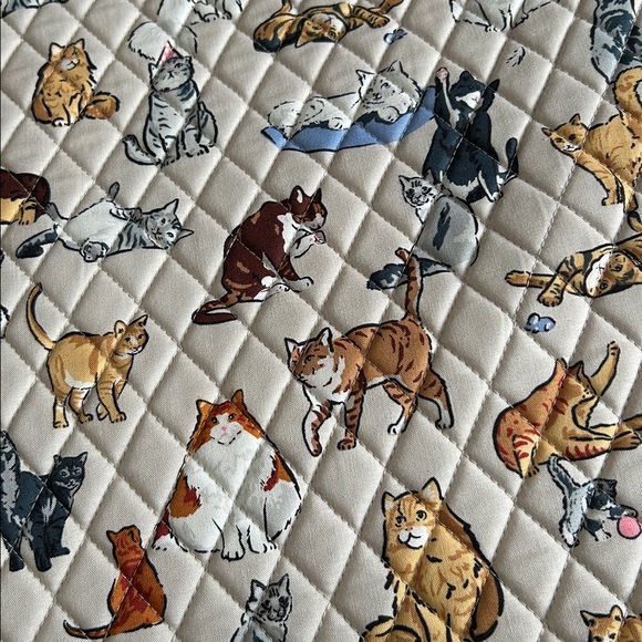 Vera Bradley Essential Grand Tote A Cat’s Life - Picture 3 of 6